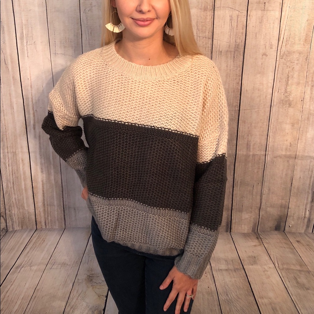 Color block Knit Sweater